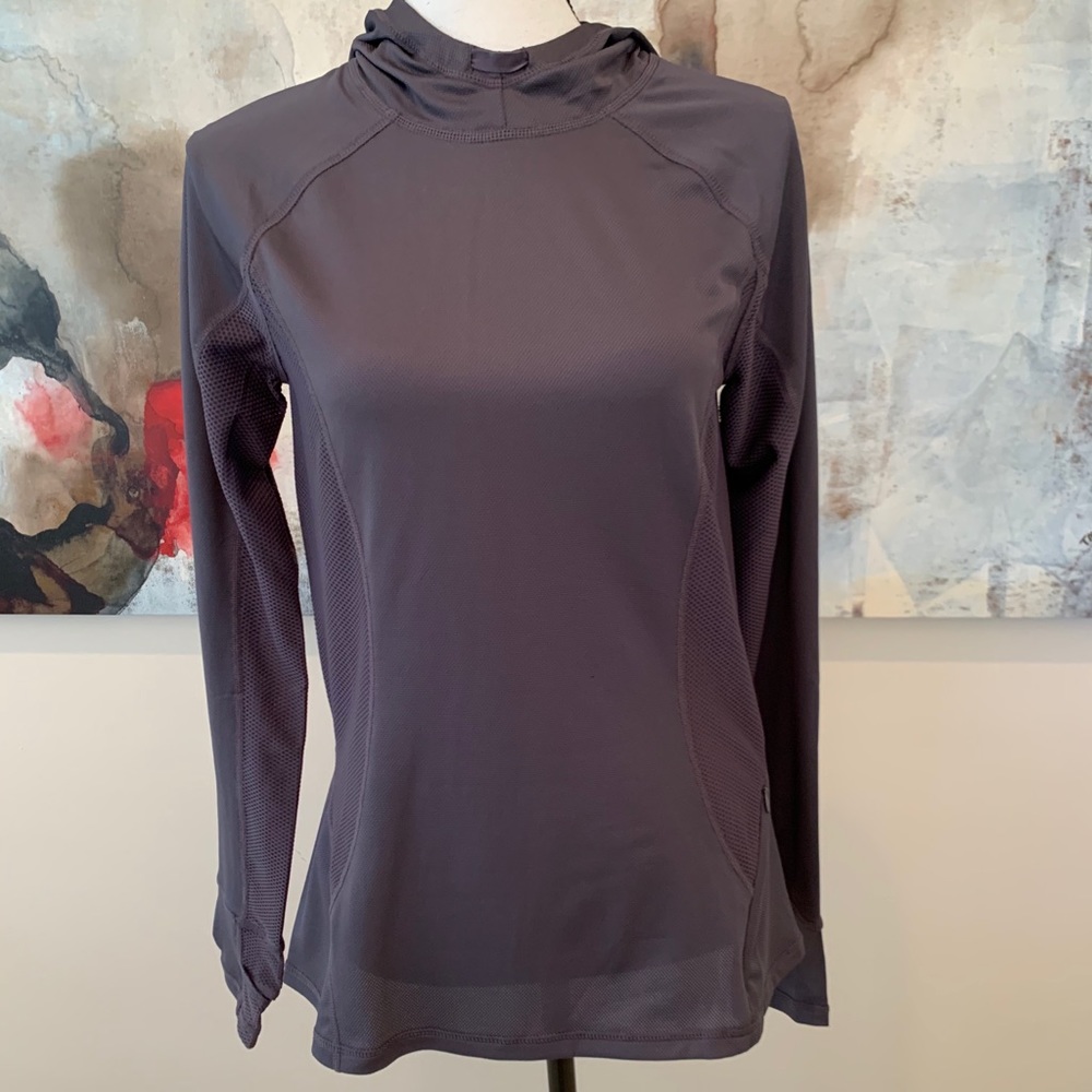 Fabletics hooded pullover in a size medium